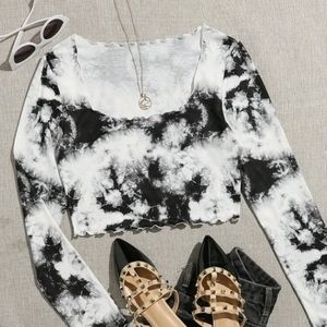 NWOT Cropped Scoop Neck Tie Dye Top